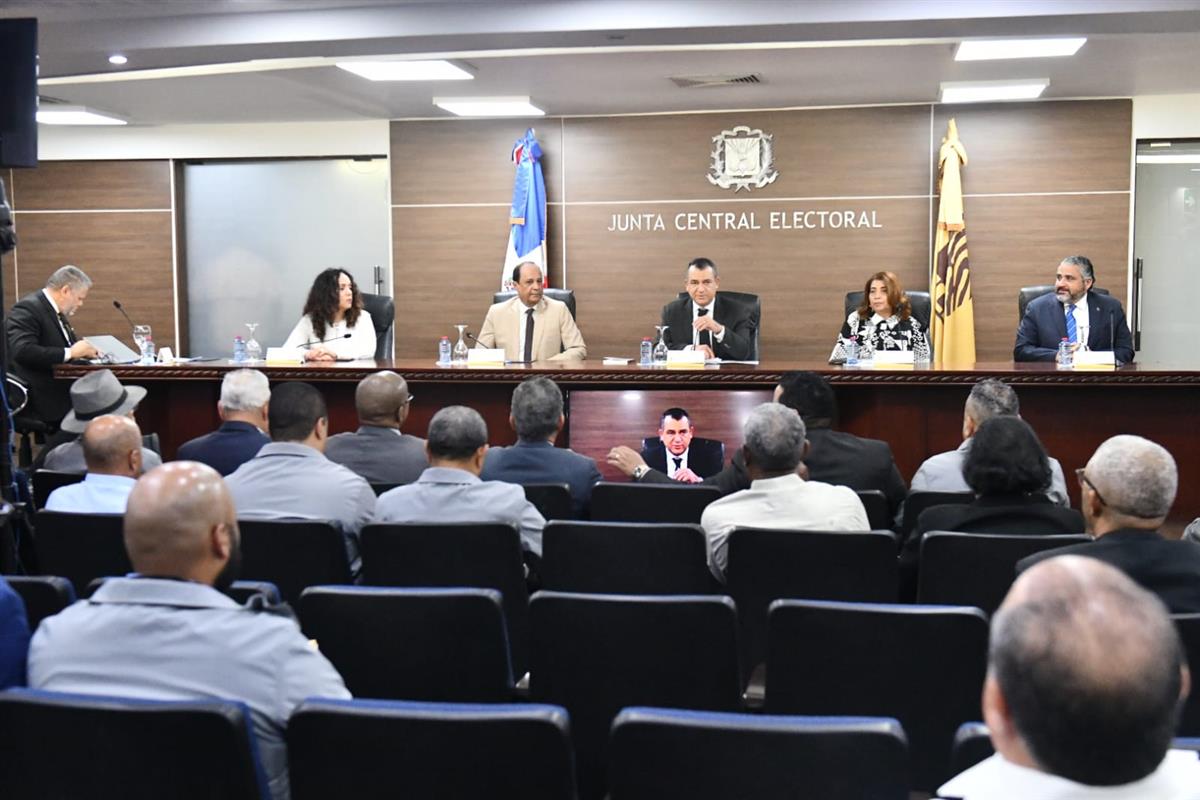 Nueva cédula - Junta Central Electoral de la República Dominicana (JCE)